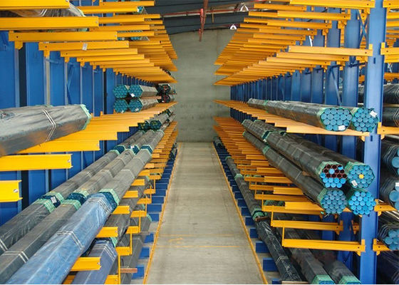 품질  Heavy Duty Industrial Cantilever Pallet Racking For / Timber /  Lumber / Long Pipes 공장