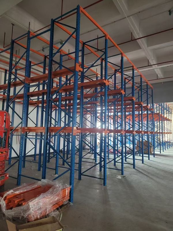 커스터마이징 할 수 있는 중공용철 저장 래크 공간 절약 및 다재다능 저장 솔루션